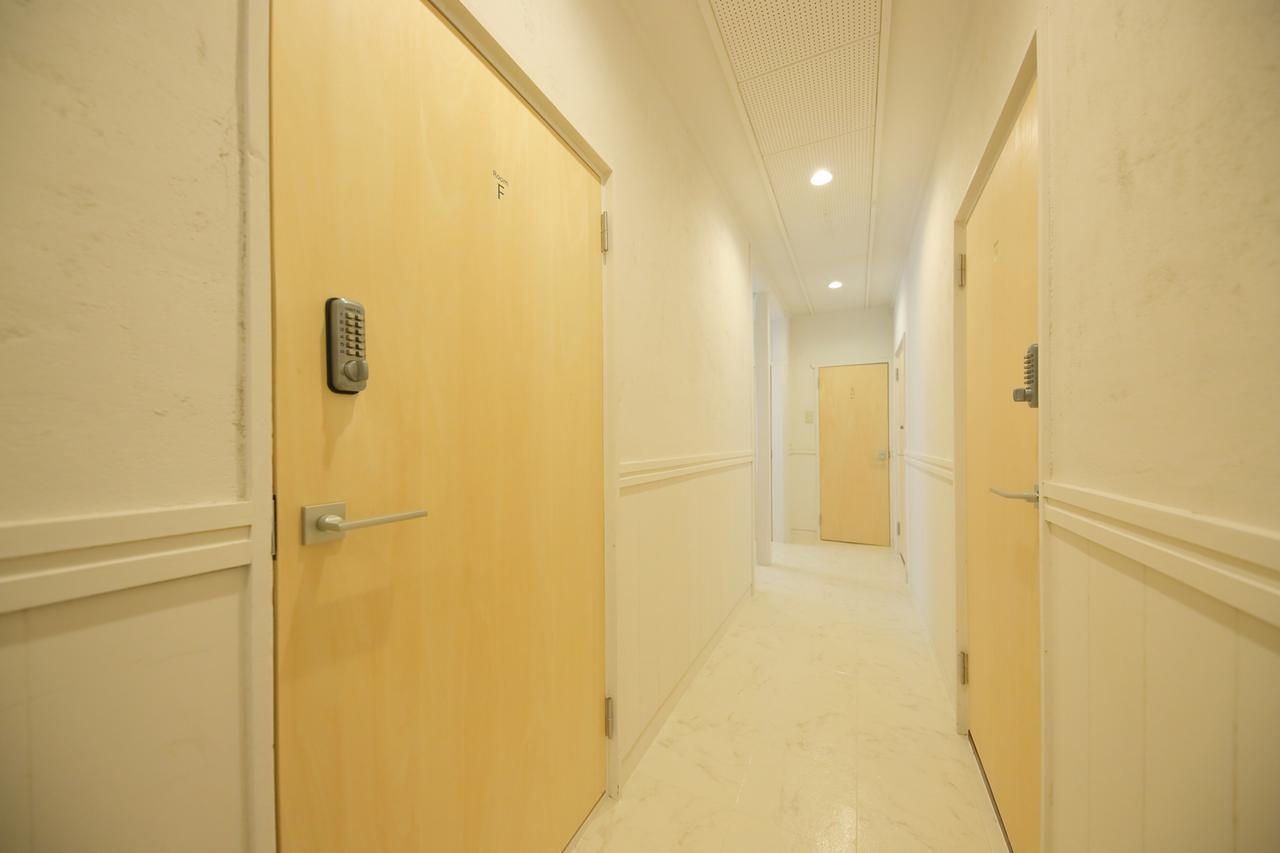 Raku Hostel Ōsaka Exterior foto