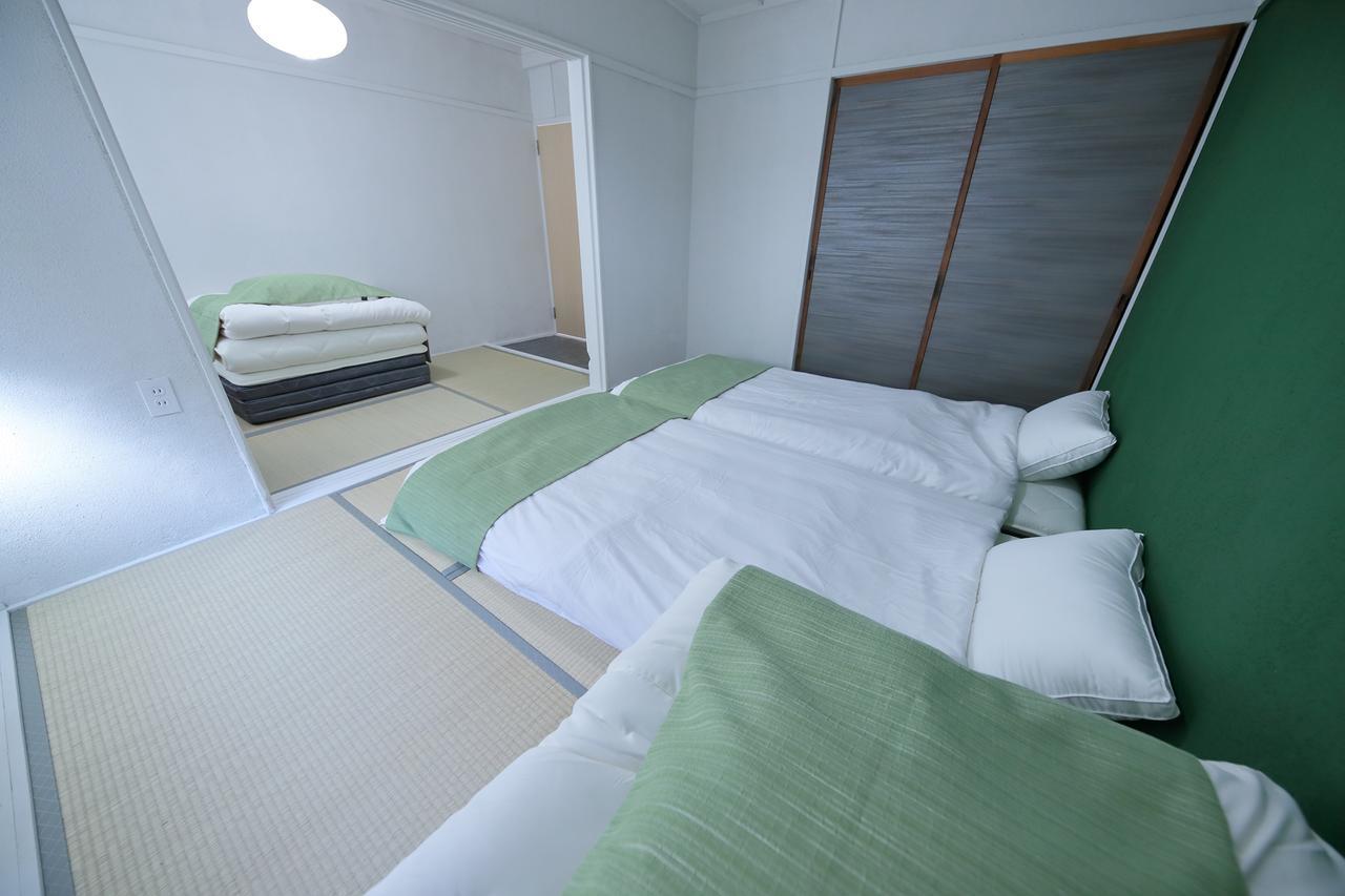 Raku Hostel Ōsaka Exterior foto