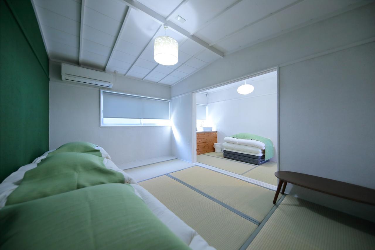 Raku Hostel Ōsaka Exterior foto