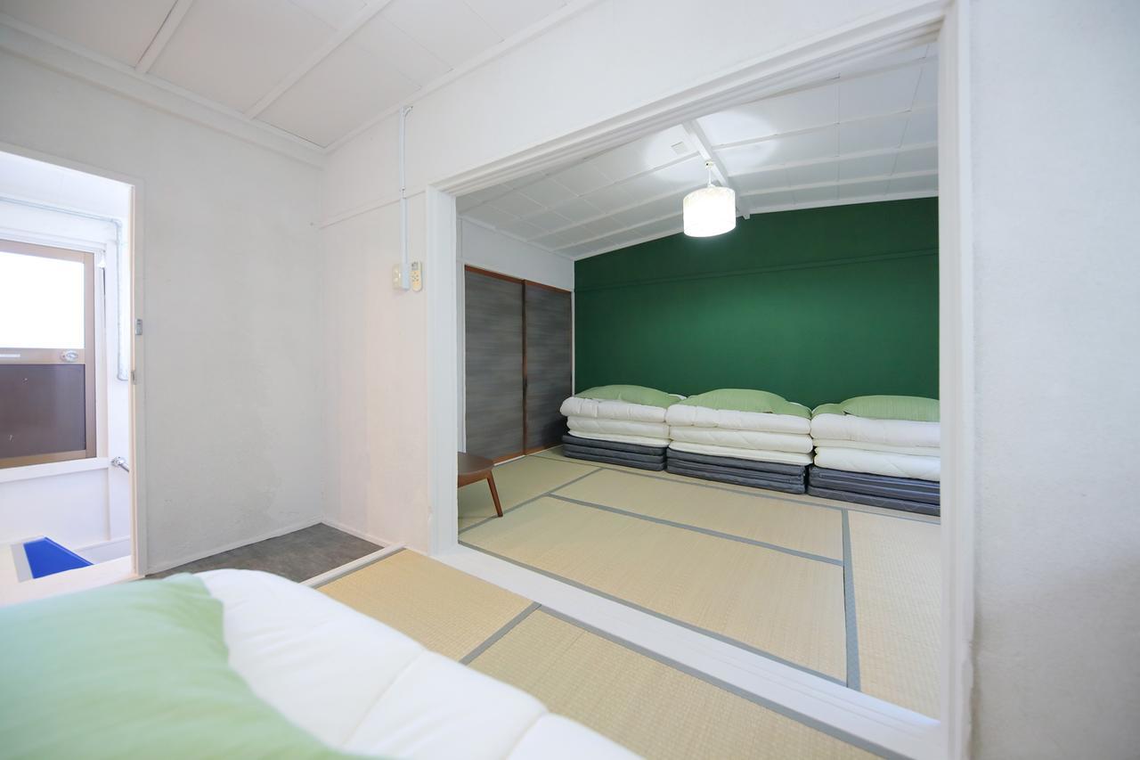 Raku Hostel Ōsaka Exterior foto