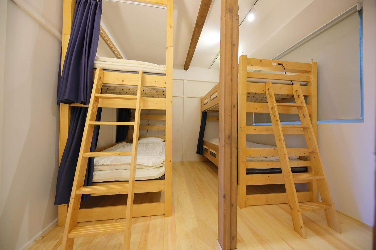 Raku Hostel Ōsaka Exterior foto