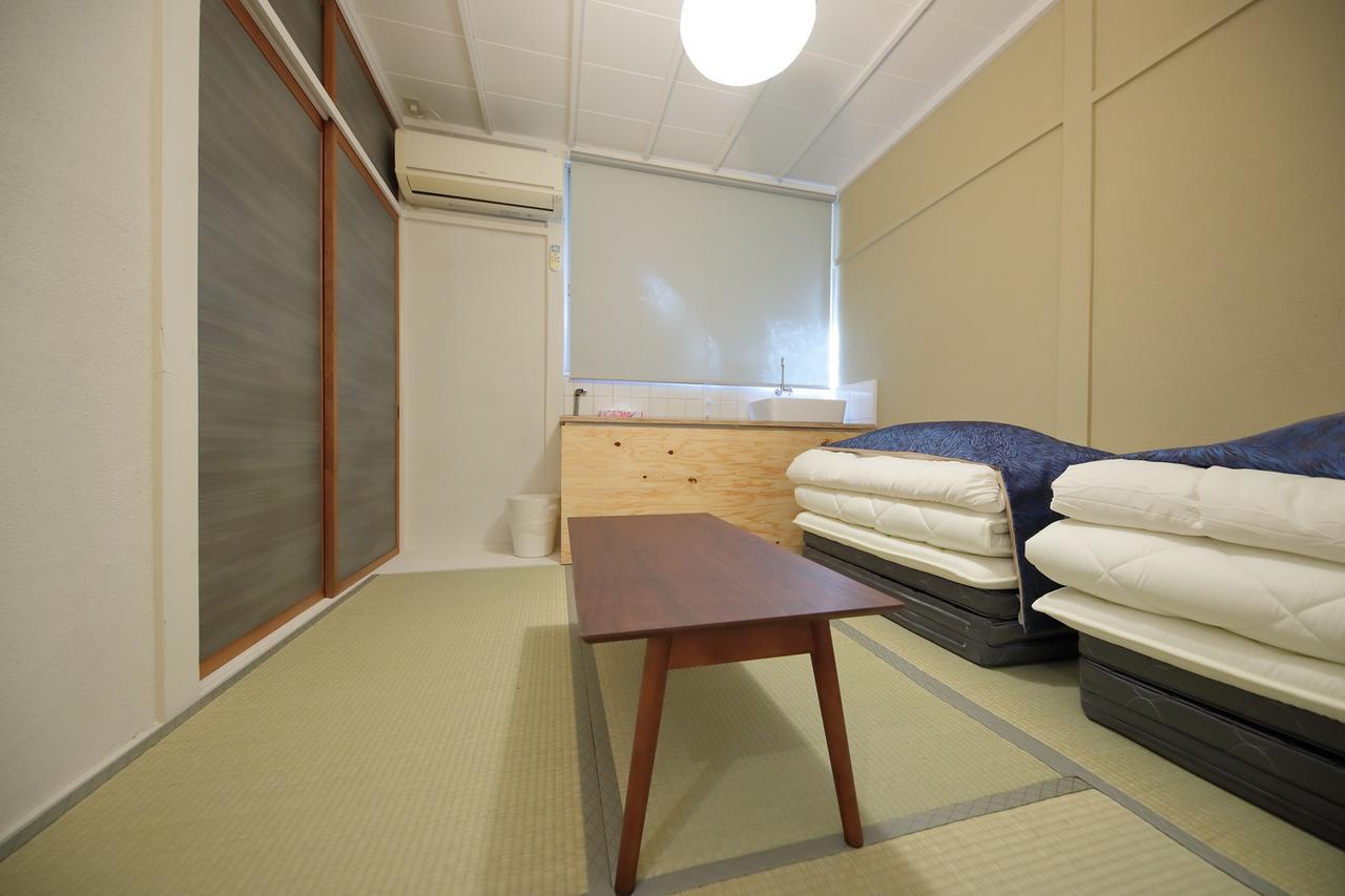 Raku Hostel Ōsaka Exterior foto