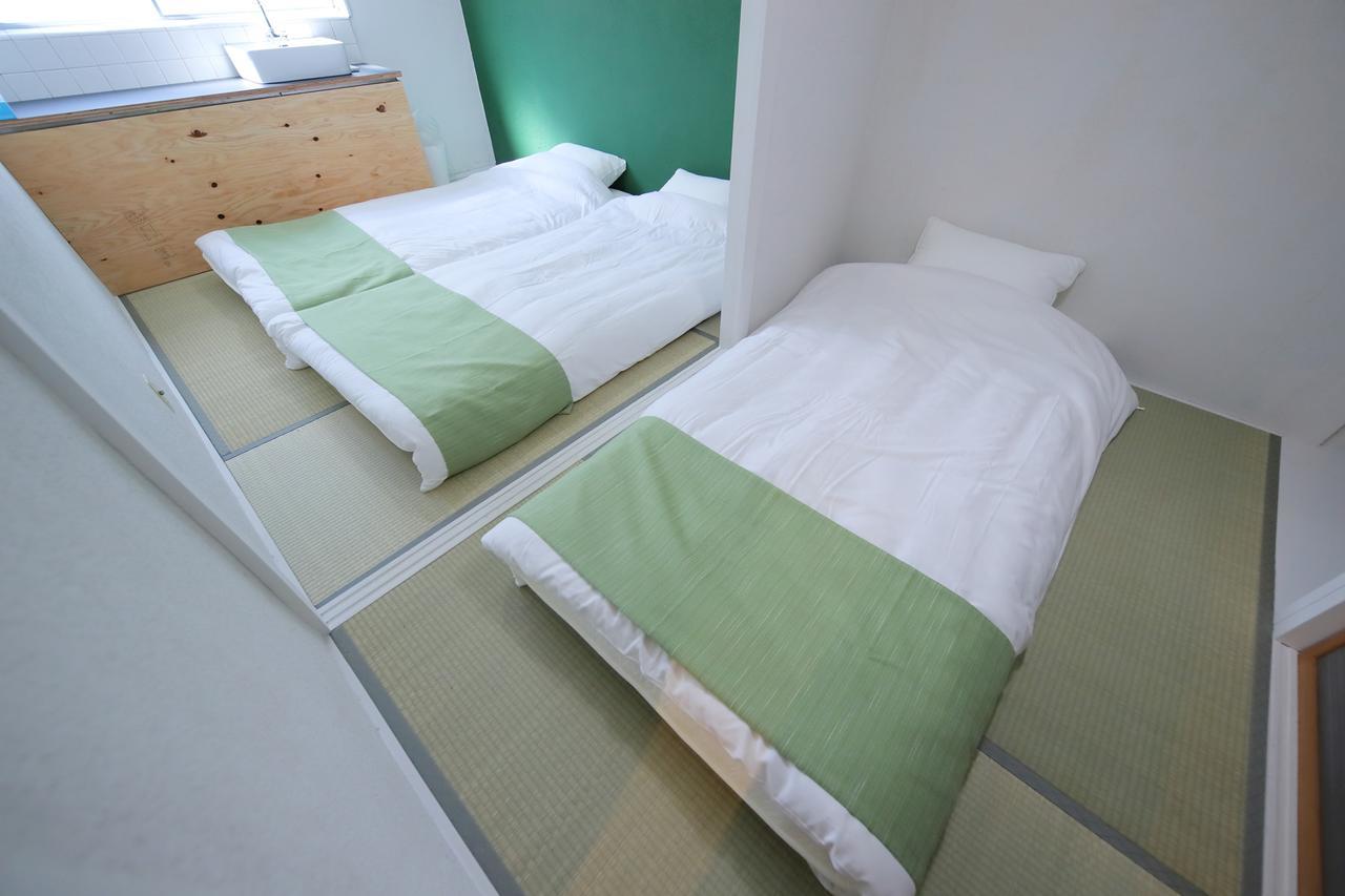 Raku Hostel Ōsaka Exterior foto