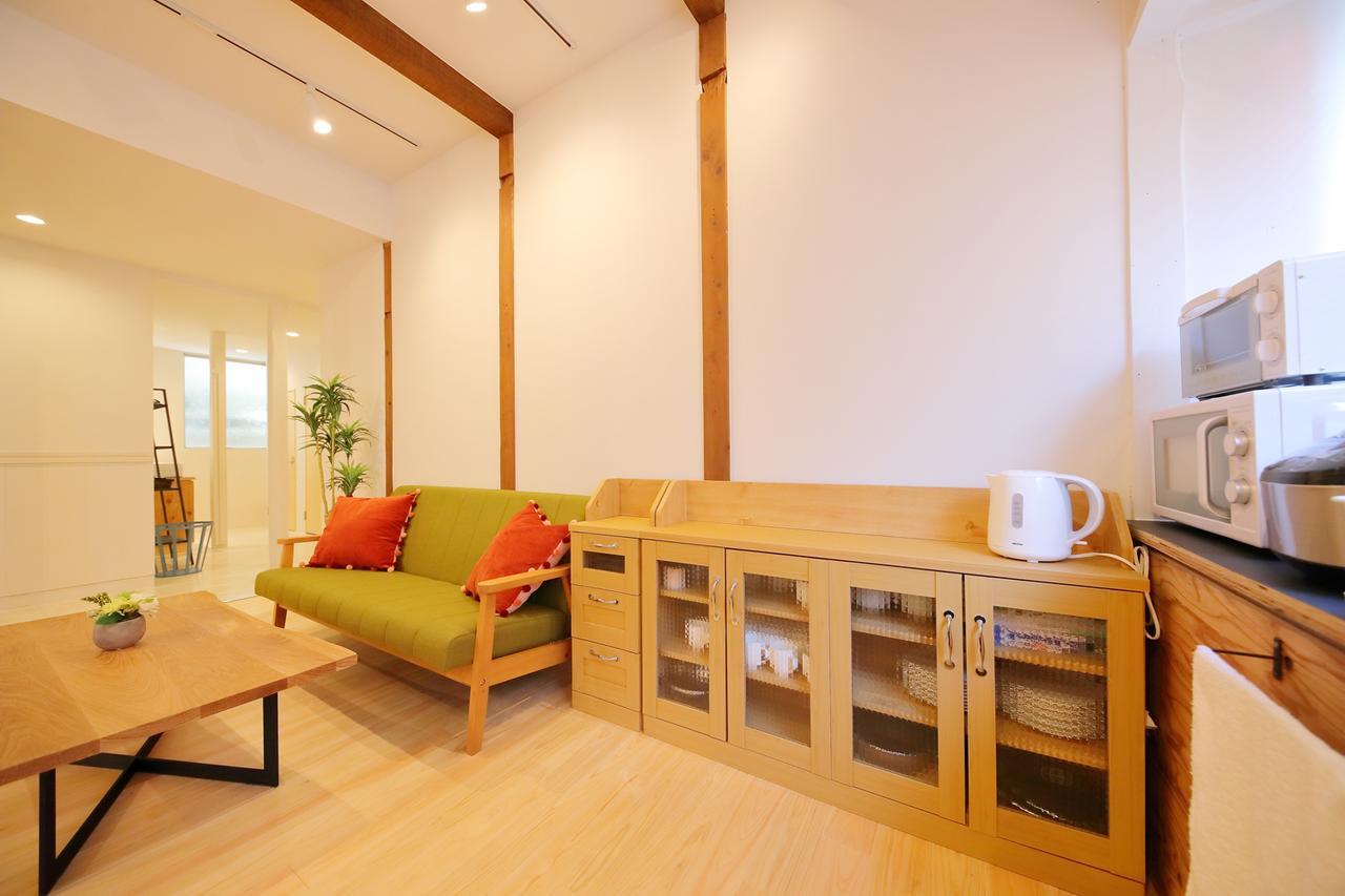 Raku Hostel Ōsaka Exterior foto