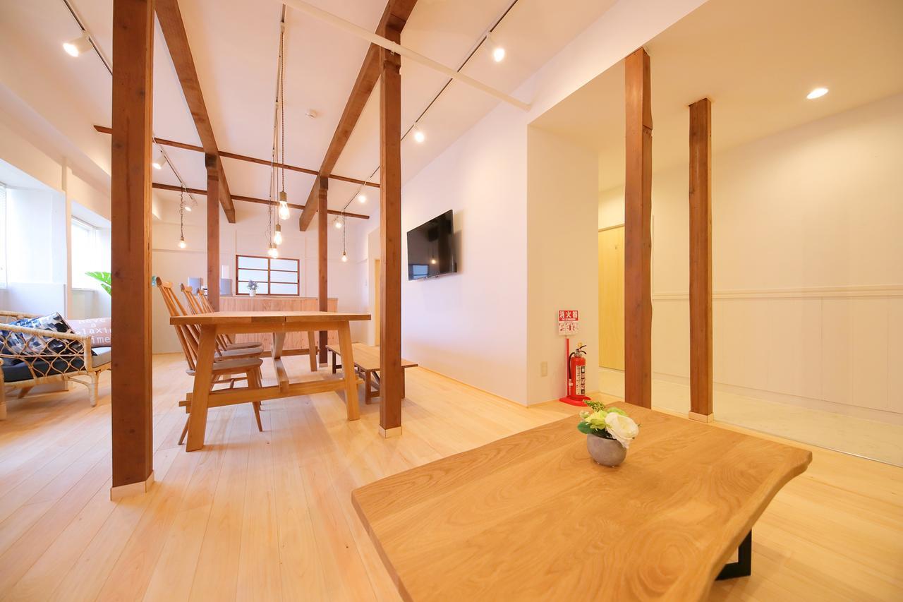 Raku Hostel Ōsaka Exterior foto